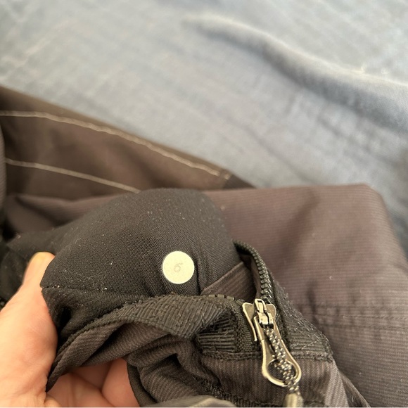 LULULEMON Run: Bandit Jacket *Reflective 6 Black Rain Wind Run Gym *VINTAGE 2013 - Picture 4 of 4
